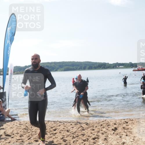 22.06.2025 - Viking Triathlon MichiJ http://msf.ph/oto/8104742 22.06.2025 10:47:56 Schwimmen 84, 190, 223, 285, 452 meine-sportfotos.de