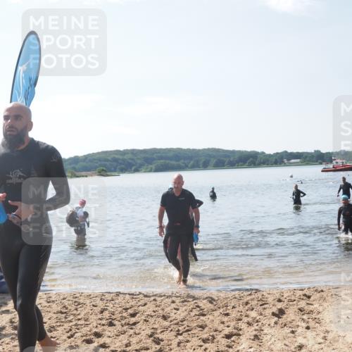 22.06.2025 - Viking Triathlon MichiJ http://msf.ph/oto/8104754 22.06.2025 10:47:57 Schwimmen 190, 223, 285, 452 meine-sportfotos.de