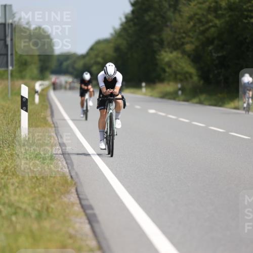 22.06.2025 - Viking Triathlon Yannick Fuchs http://msf.ph/oto/8104762 22.06.2025 11:28:25 Radfahren 22, 211, 269, 476 meine-sportfotos.de