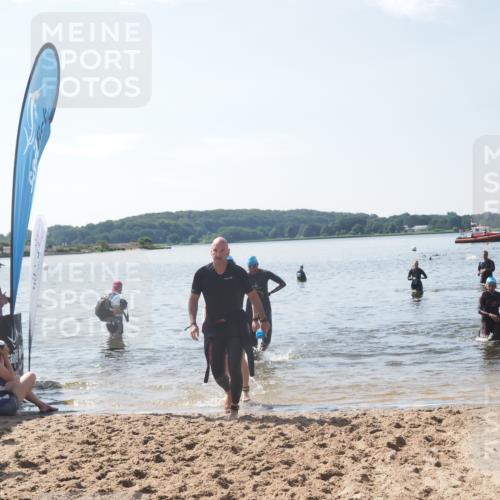 22.06.2025 - Viking Triathlon MichiJ http://msf.ph/oto/8104772 22.06.2025 10:47:58 Schwimmen 190, 223, 285, 452 meine-sportfotos.de