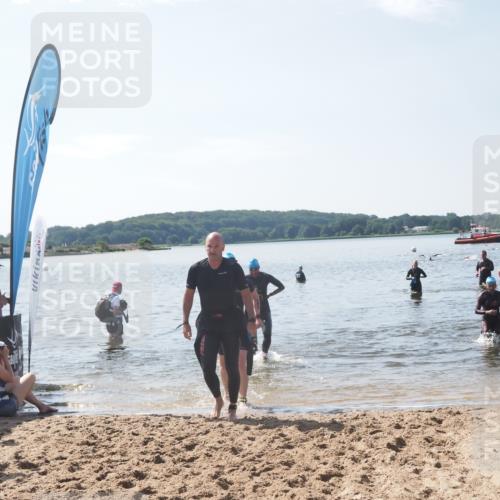 22.06.2025 - Viking Triathlon MichiJ http://msf.ph/oto/8104778 22.06.2025 10:47:58 Schwimmen 190, 223, 285, 452 meine-sportfotos.de