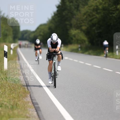 22.06.2025 - Viking Triathlon Yannick Fuchs http://msf.ph/oto/8104780 22.06.2025 11:28:26 Radfahren 22, 211, 269, 476 meine-sportfotos.de