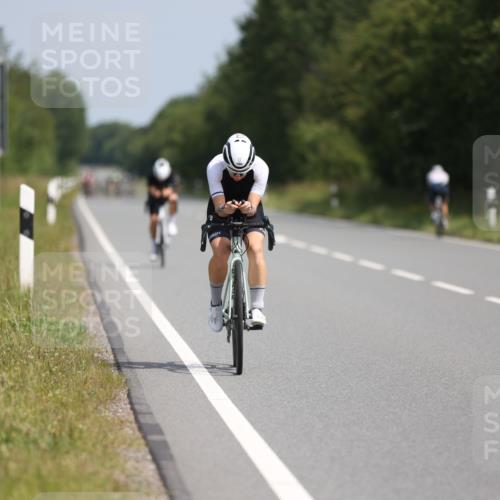 22.06.2025 - Viking Triathlon Yannick Fuchs http://msf.ph/oto/8104786 22.06.2025 11:28:26 Radfahren 22, 211, 269, 476 meine-sportfotos.de