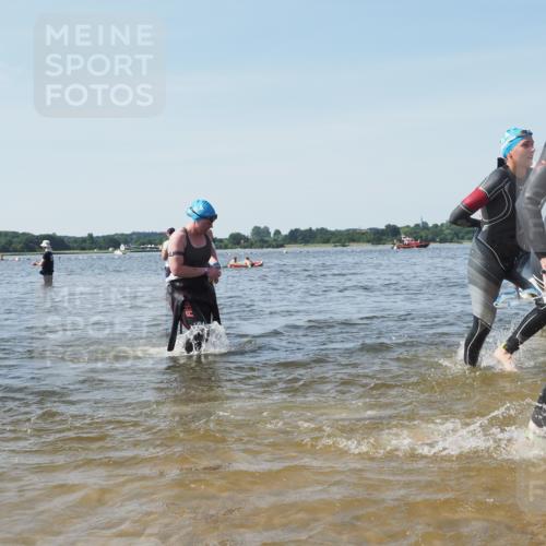 22.06.2025 - Viking Triathlon KatJ http://msf.ph/oto/8104790 22.06.2025 10:35:47 Schwimmen 20, 47, 62, 134, 154, 265, 552, 602 meine-sportfotos.de