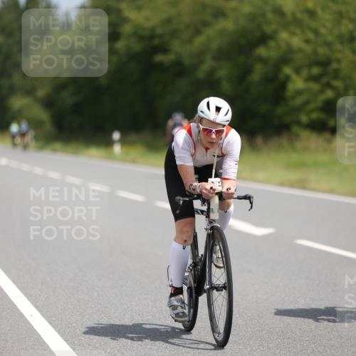 22.06.2025 - Viking Triathlon Yannick Fuchs http://msf.ph/oto/8104796 22.06.2025 12:08:22 Radfahren 34, 46, 91, 164, 192, 297, 321, 451 meine-sportfotos.de