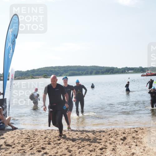 22.06.2025 - Viking Triathlon MichiJ http://msf.ph/oto/8104798 22.06.2025 10:47:59 Schwimmen 190, 223, 285, 452 meine-sportfotos.de
