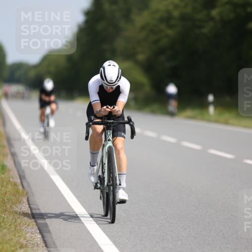 22.06.2025 - Viking Triathlon Yannick Fuchs http://msf.ph/oto/8104800 22.06.2025 11:28:27 Radfahren 22, 211, 269, 476 meine-sportfotos.de