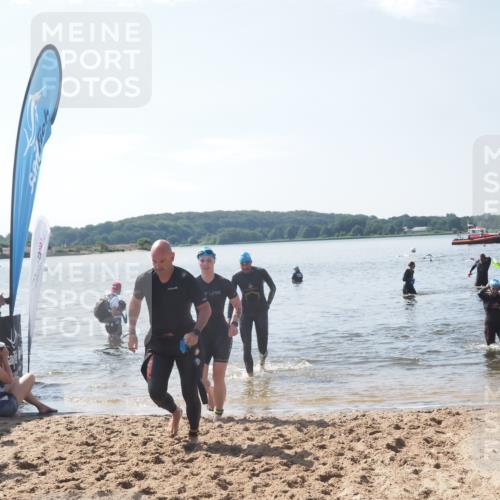 22.06.2025 - Viking Triathlon MichiJ http://msf.ph/oto/8104801 22.06.2025 10:47:59 Schwimmen 190, 223, 285, 452 meine-sportfotos.de