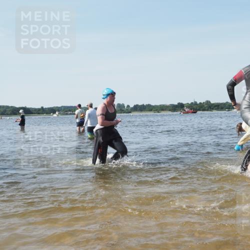 22.06.2025 - Viking Triathlon KatJ http://msf.ph/oto/8104808 22.06.2025 10:35:47 Schwimmen 20, 47, 62, 134, 154, 265, 552, 602 meine-sportfotos.de