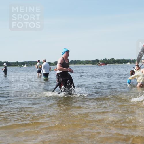 22.06.2025 - Viking Triathlon KatJ http://msf.ph/oto/8104821 22.06.2025 10:35:48 Schwimmen 20, 47, 62, 154, 265, 552 meine-sportfotos.de