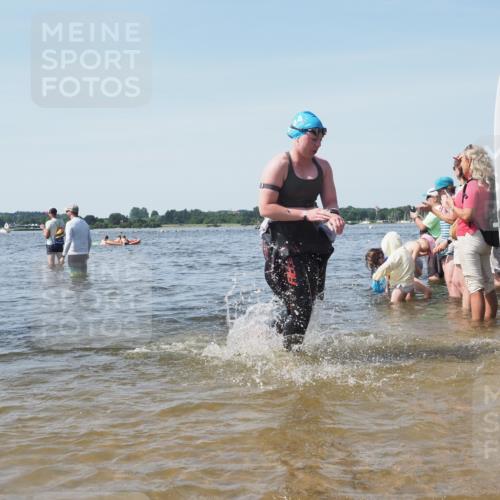 22.06.2025 - Viking Triathlon KatJ http://msf.ph/oto/8104850 22.06.2025 10:35:49 Schwimmen 20, 47, 62, 154, 265, 552 meine-sportfotos.de