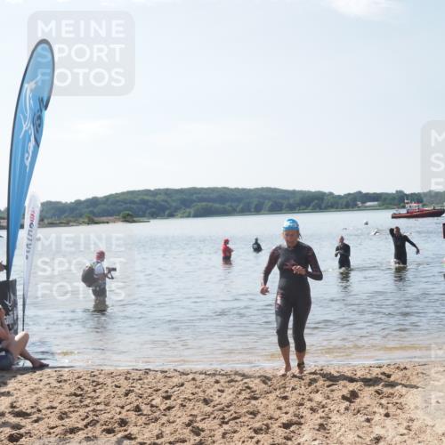 22.06.2025 - Viking Triathlon MichiJ http://msf.ph/oto/8104892 22.06.2025 10:48:04 Schwimmen 37, 190, 364 meine-sportfotos.de