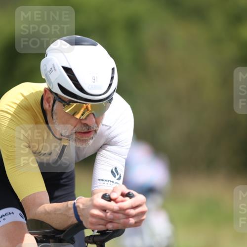 22.06.2025 - Viking Triathlon Yannick Fuchs http://msf.ph/oto/8104906 22.06.2025 12:08:30 Radfahren 91, 192, 441, 453 meine-sportfotos.de