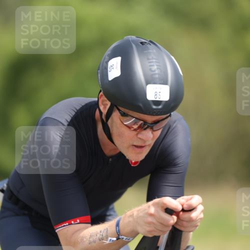 22.06.2025 - Viking Triathlon Yannick Fuchs http://msf.ph/oto/8104940 22.06.2025 12:08:47 Radfahren 85, 99, 117, 130, 162, 463, 481, 632, 640 meine-sportfotos.de