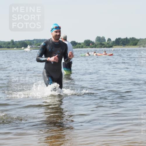 22.06.2025 - Viking Triathlon KatJ http://msf.ph/oto/8104944 22.06.2025 10:36:00 Schwimmen 19, 265, 313, 377, 448, 552, 636 meine-sportfotos.de
