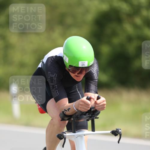 22.06.2025 - Viking Triathlon Yannick Fuchs http://msf.ph/oto/8104972 22.06.2025 11:28:57 Radfahren 3, 11, 14, 33, 171, 251, 310, 614 meine-sportfotos.de