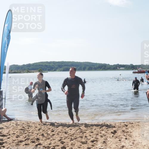 22.06.2025 - Viking Triathlon MichiJ http://msf.ph/oto/8104974 22.06.2025 10:48:20 Schwimmen 37, 364, 471 meine-sportfotos.de