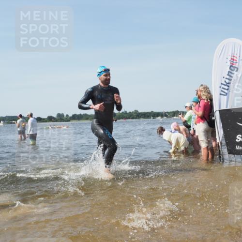 22.06.2025 - Viking Triathlon KatJ http://msf.ph/oto/8104978 22.06.2025 10:36:01 Schwimmen 19, 265, 313, 377, 448, 552, 636 meine-sportfotos.de