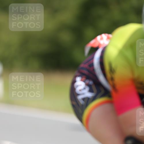 22.06.2025 - Viking Triathlon Yannick Fuchs http://msf.ph/oto/8104982 22.06.2025 12:08:54 Radfahren 14, 48, 99, 117, 162, 463, 632, 640, 651 meine-sportfotos.de
