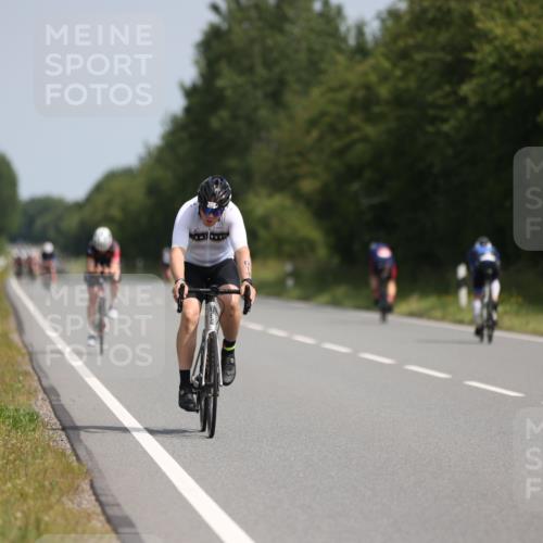 22.06.2025 - Viking Triathlon Yannick Fuchs http://msf.ph/oto/8104984 22.06.2025 11:28:58 Radfahren 3, 11, 14, 33, 171, 251, 310, 614 meine-sportfotos.de