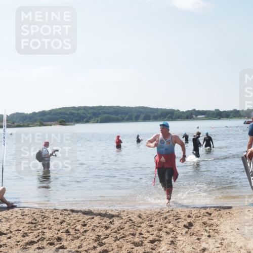 22.06.2025 - Viking Triathlon MichiJ http://msf.ph/oto/8104988 22.06.2025 10:48:31 Schwimmen 412, 471, 494 meine-sportfotos.de