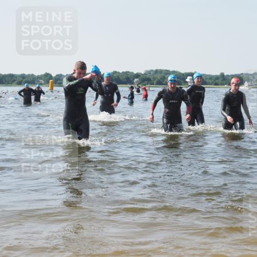 22.06.2025 - Viking Triathlon KatJ http://msf.ph/oto/8104997 22.06.2025 10:36:04 Schwimmen 19, 265, 313, 377, 448, 636 meine-sportfotos.de