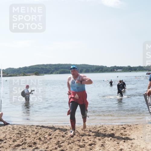22.06.2025 - Viking Triathlon MichiJ http://msf.ph/oto/8105011 22.06.2025 10:48:32 Schwimmen 412, 471, 494 meine-sportfotos.de
