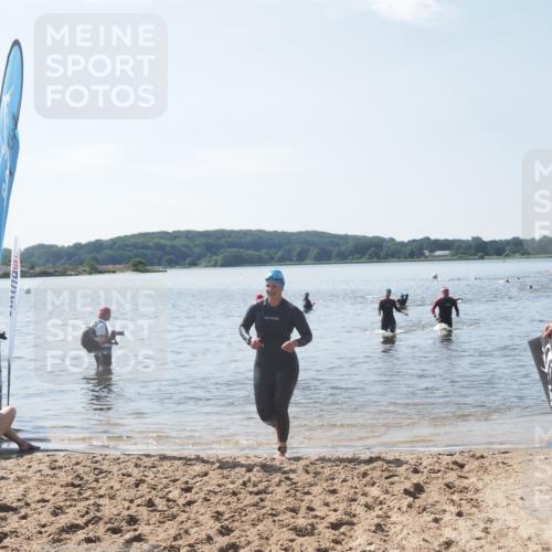 22.06.2025 - Viking Triathlon MichiJ http://msf.ph/oto/8105028 22.06.2025 10:48:47 Schwimmen 166, 412, 607 meine-sportfotos.de