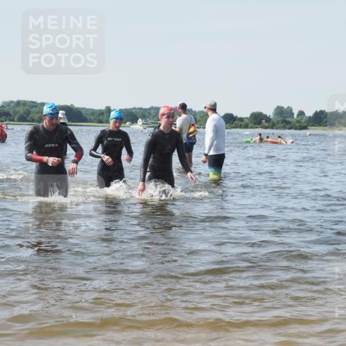 22.06.2025 - Viking Triathlon KatJ http://msf.ph/oto/8105038 22.06.2025 10:36:06 Schwimmen 19, 313, 377, 407, 448, 636 meine-sportfotos.de