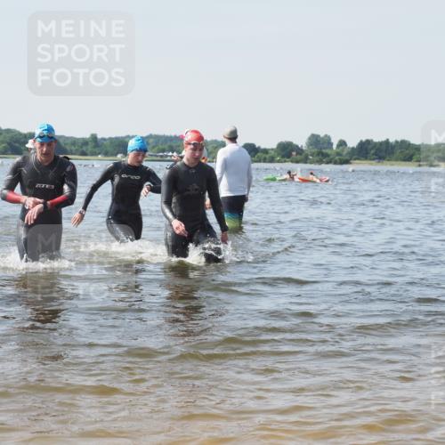 22.06.2025 - Viking Triathlon KatJ http://msf.ph/oto/8105057 22.06.2025 10:36:06 Schwimmen 19, 313, 377, 407, 448, 636 meine-sportfotos.de