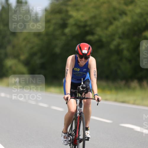 22.06.2025 - Viking Triathlon Yannick Fuchs http://msf.ph/oto/8105064 22.06.2025 12:09:23 Radfahren 31, 140, 195, 383, 446 meine-sportfotos.de
