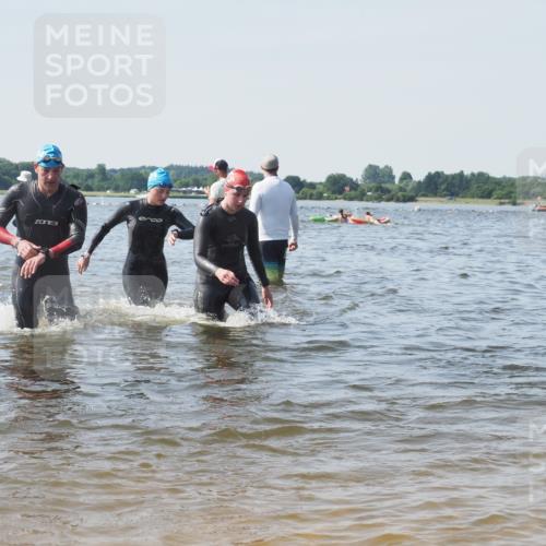 22.06.2025 - Viking Triathlon KatJ http://msf.ph/oto/8105066 22.06.2025 10:36:06 Schwimmen 19, 313, 377, 407, 448, 636 meine-sportfotos.de