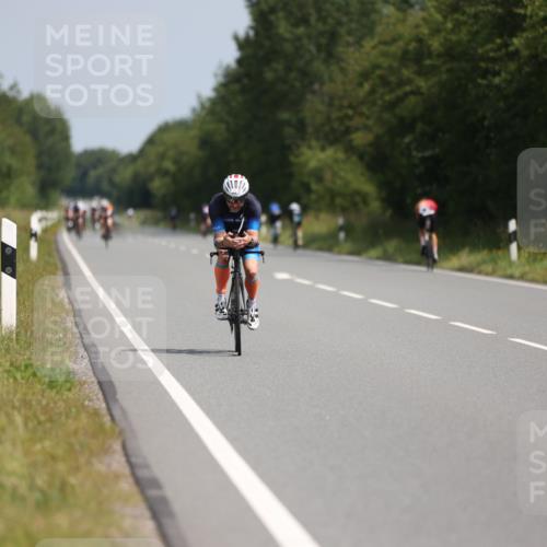 22.06.2025 - Viking Triathlon Yannick Fuchs http://msf.ph/oto/8105101 22.06.2025 11:29:08 Radfahren 14, 152, 310, 394 meine-sportfotos.de