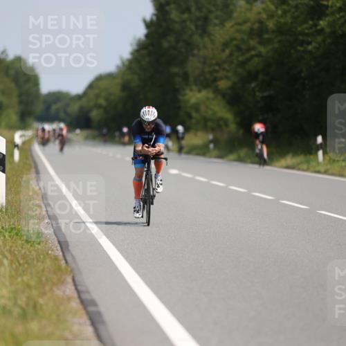 22.06.2025 - Viking Triathlon Yannick Fuchs http://msf.ph/oto/8105103 22.06.2025 11:29:08 Radfahren 14, 152, 310, 394 meine-sportfotos.de