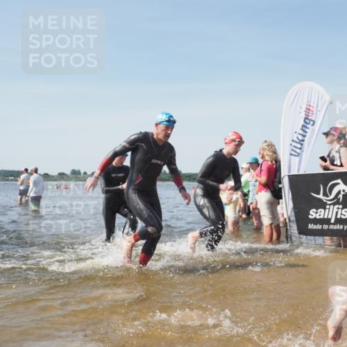 22.06.2025 - Viking Triathlon KatJ http://msf.ph/oto/8105145 22.06.2025 10:36:10 Schwimmen 19, 101, 313, 334, 377, 407, 448, 636 meine-sportfotos.de