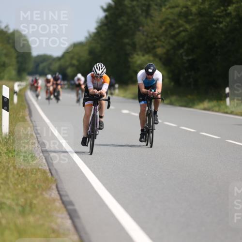 22.06.2025 - Viking Triathlon Yannick Fuchs http://msf.ph/oto/8105160 22.06.2025 11:29:21 Radfahren 43, 78, 110, 305, 389 meine-sportfotos.de