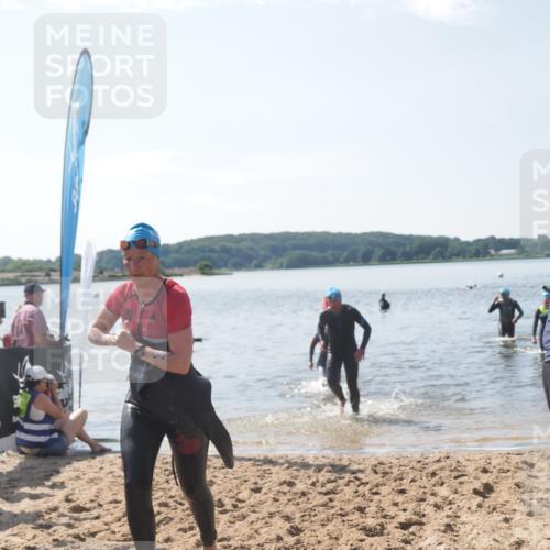 22.06.2025 - Viking Triathlon MichiJ http://msf.ph/oto/8105161 22.06.2025 10:49:30 Schwimmen 64, 256, 263, 321 meine-sportfotos.de