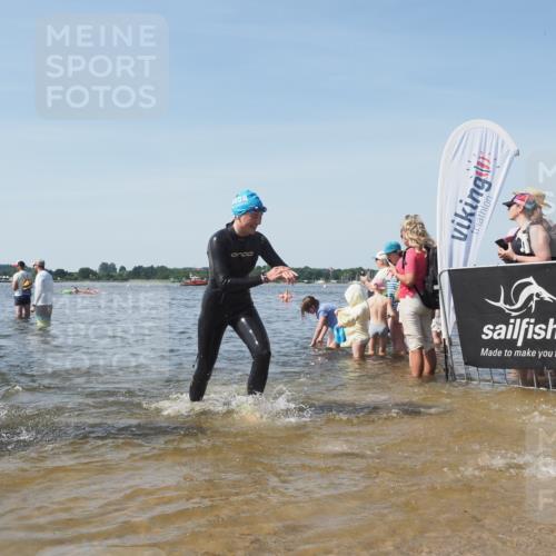 22.06.2025 - Viking Triathlon KatJ http://msf.ph/oto/8105185 22.06.2025 10:36:11 Schwimmen 19, 101, 313, 334, 377, 407, 448, 636 meine-sportfotos.de