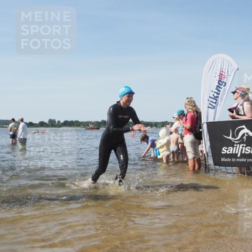 22.06.2025 - Viking Triathlon KatJ http://msf.ph/oto/8105191 22.06.2025 10:36:11 Schwimmen 19, 101, 313, 334, 377, 407, 448, 636 meine-sportfotos.de