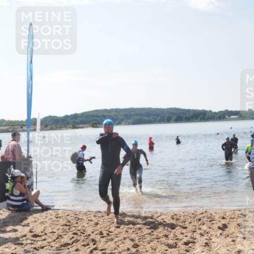 22.06.2025 - Viking Triathlon MichiJ http://msf.ph/oto/8105204 22.06.2025 10:49:32 Schwimmen 64, 256, 263, 321, 453 meine-sportfotos.de