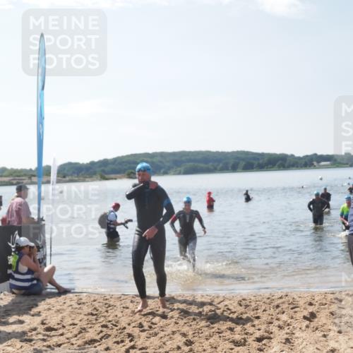 22.06.2025 - Viking Triathlon MichiJ http://msf.ph/oto/8105211 22.06.2025 10:49:32 Schwimmen 64, 256, 263, 321, 453 meine-sportfotos.de