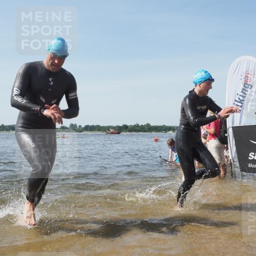 22.06.2025 - Viking Triathlon KatJ http://msf.ph/oto/8105215 22.06.2025 10:36:12 Schwimmen 19, 101, 313, 334, 377, 407, 448, 636 meine-sportfotos.de