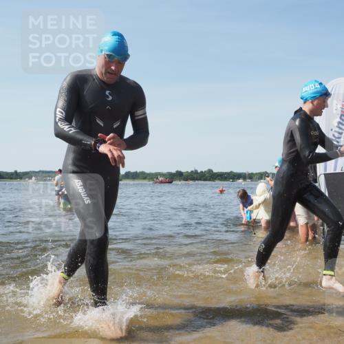 22.06.2025 - Viking Triathlon KatJ http://msf.ph/oto/8105221 22.06.2025 10:36:12 Schwimmen 19, 101, 313, 334, 377, 407, 448, 636 meine-sportfotos.de