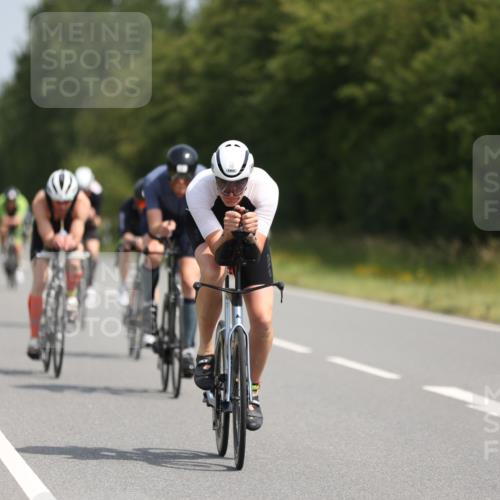 22.06.2025 - Viking Triathlon Yannick Fuchs http://msf.ph/oto/8105232 22.06.2025 11:29:30 Radfahren 78, 83, 93, 110, 254, 281, 305, 314, 320, 375, 411, 427, 487 meine-sportfotos.de