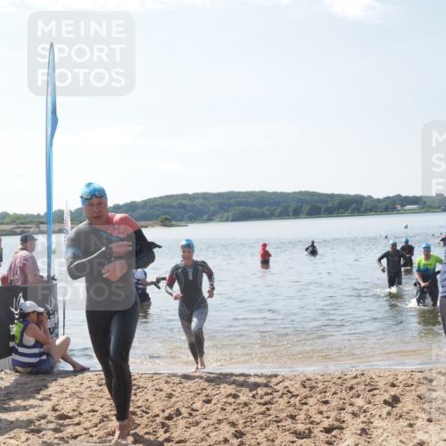 22.06.2025 - Viking Triathlon MichiJ http://msf.ph/oto/8105236 22.06.2025 10:49:33 Schwimmen 64, 256, 263, 321, 453 meine-sportfotos.de
