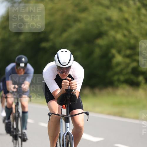 22.06.2025 - Viking Triathlon Yannick Fuchs http://msf.ph/oto/8105243 22.06.2025 11:29:30 Radfahren 78, 83, 93, 110, 254, 281, 305, 314, 320, 375, 411, 427, 487 meine-sportfotos.de