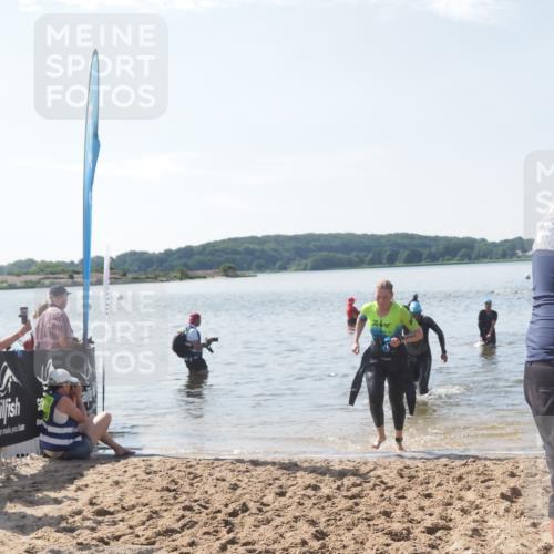 22.06.2025 - Viking Triathlon MichiJ http://msf.ph/oto/8105252 22.06.2025 10:49:39 Schwimmen 263, 321, 453 meine-sportfotos.de