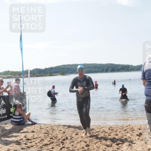 22.06.2025 - Viking Triathlon MichiJ http://msf.ph/oto/8105275 22.06.2025 10:49:43 Schwimmen 263, 270, 356, 453 meine-sportfotos.de