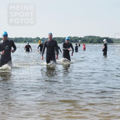 22.06.2025 - Viking Triathlon KatJ http://msf.ph/oto/8105278 22.06.2025 10:36:19 Schwimmen 42, 88, 101, 334, 407 meine-sportfotos.de