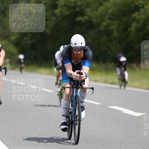 22.06.2025 - Viking Triathlon Yannick Fuchs http://msf.ph/oto/8105311 22.06.2025 12:10:00 Radfahren 59, 298, 313, 366, 386, 437, 542 meine-sportfotos.de